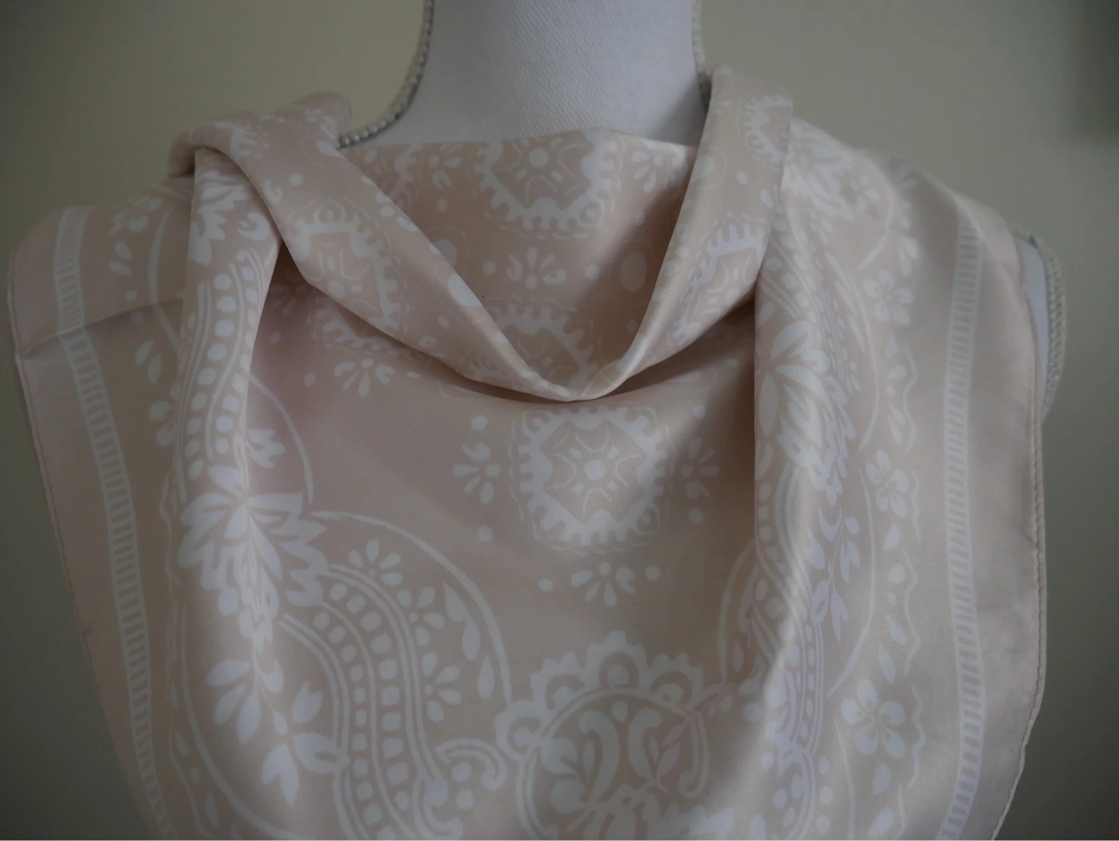 Nieuwe beige sjaal – photo 3